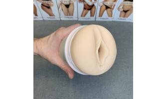 How to Feel Like You’re Having Sex With a Porn Star